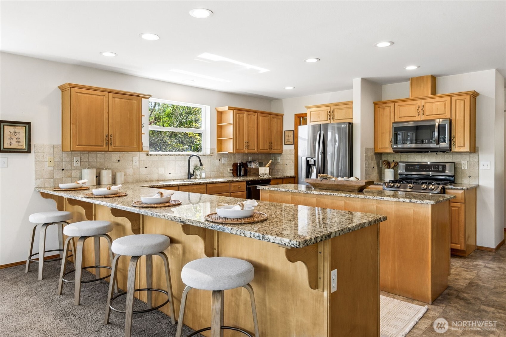 9226 Peacock Hill Avenue , Gig Harbor, WA 98332