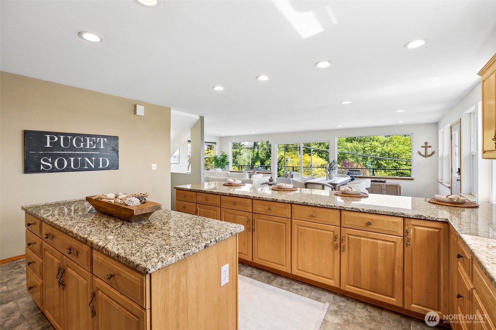 9226 Peacock Hill Avenue , Gig Harbor, WA 98332