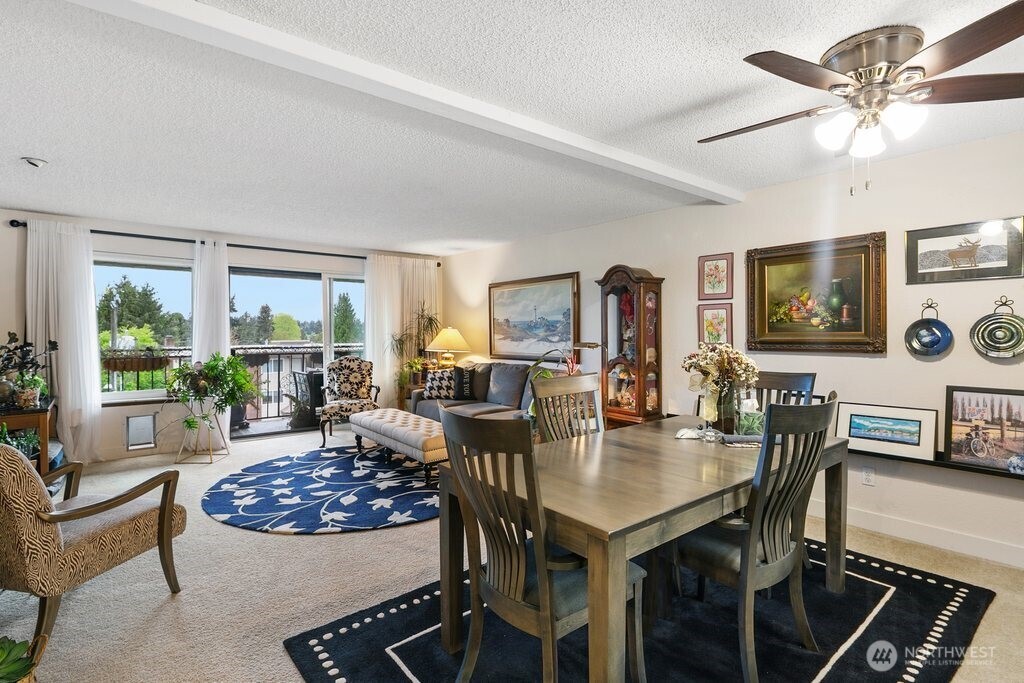 9710 Greenwood Avenue N #303, Seattle, WA 98103-3031