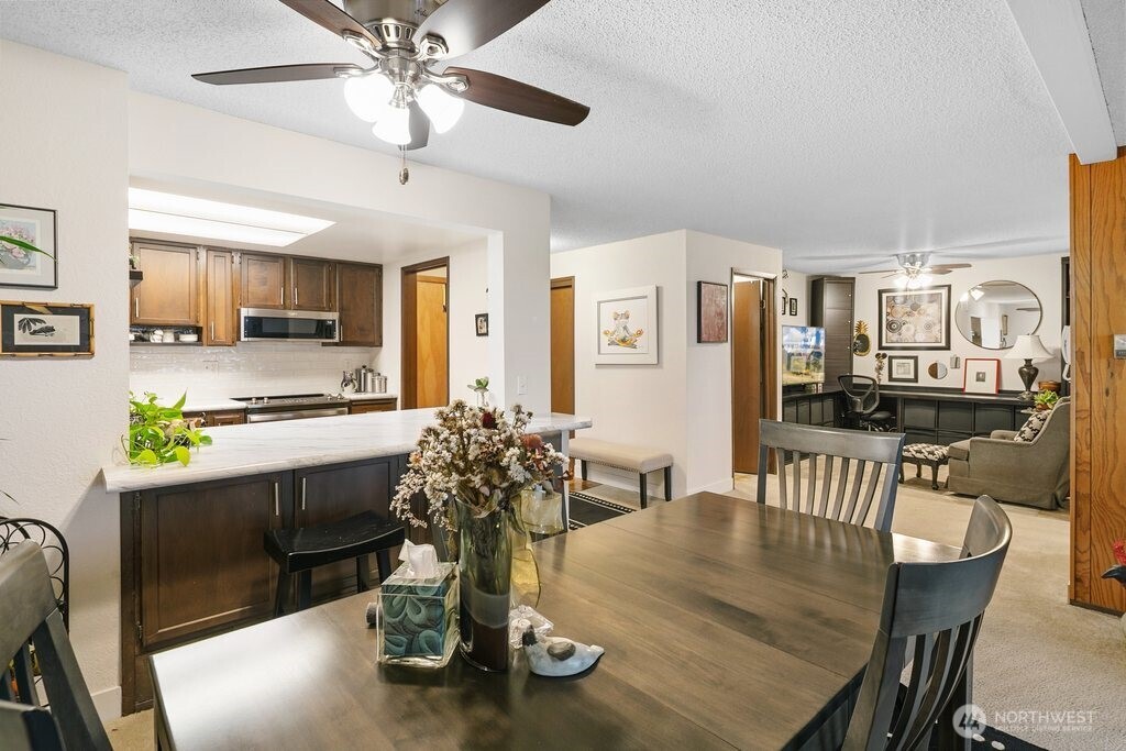 9710 Greenwood Avenue N #303, Seattle, WA 98103-3031