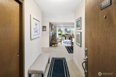9710 Greenwood Avenue N #303, Seattle, WA 98103-3031 - Photo 2