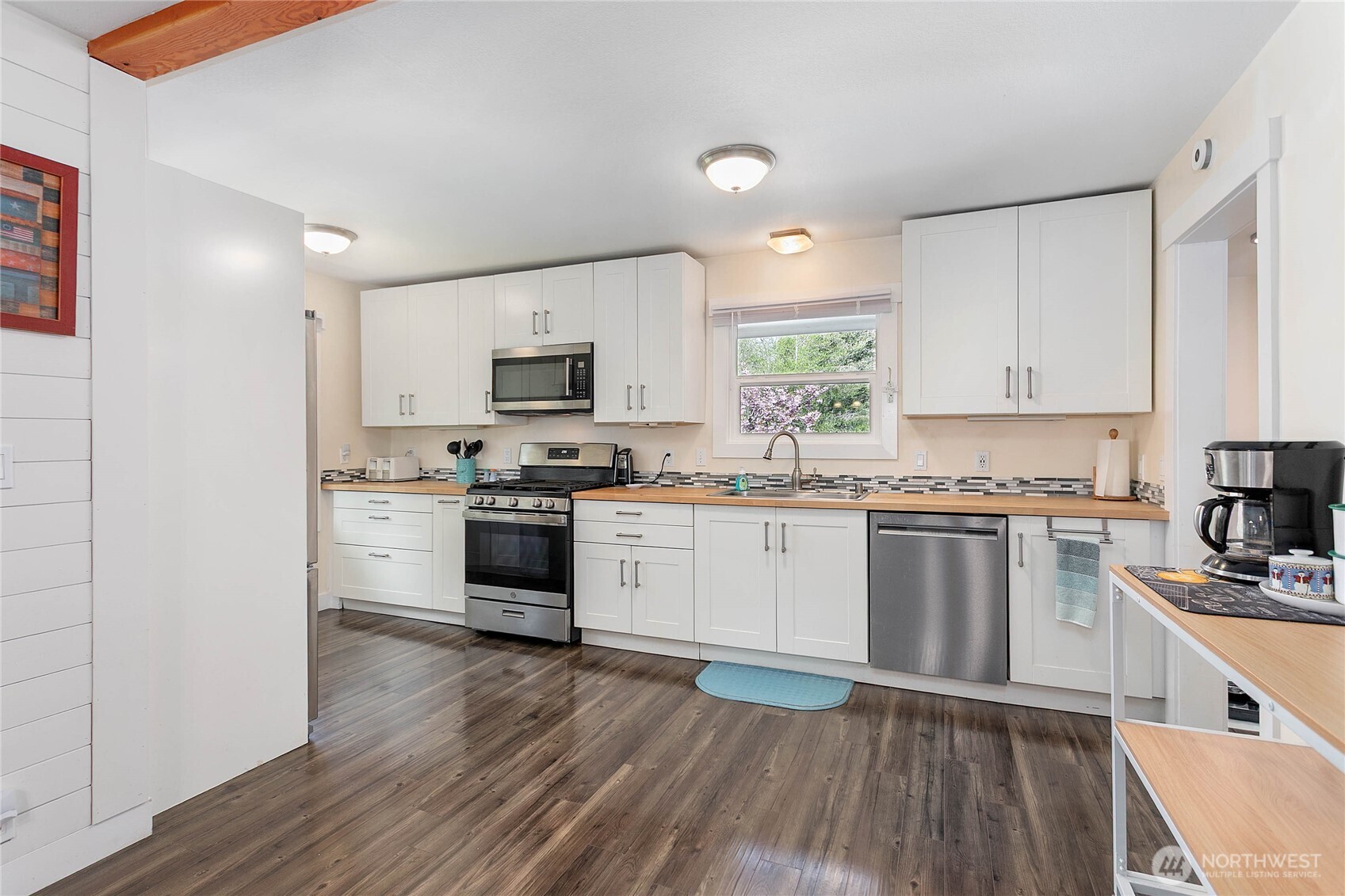 997 W Larson Road , Bellingham, WA 98226