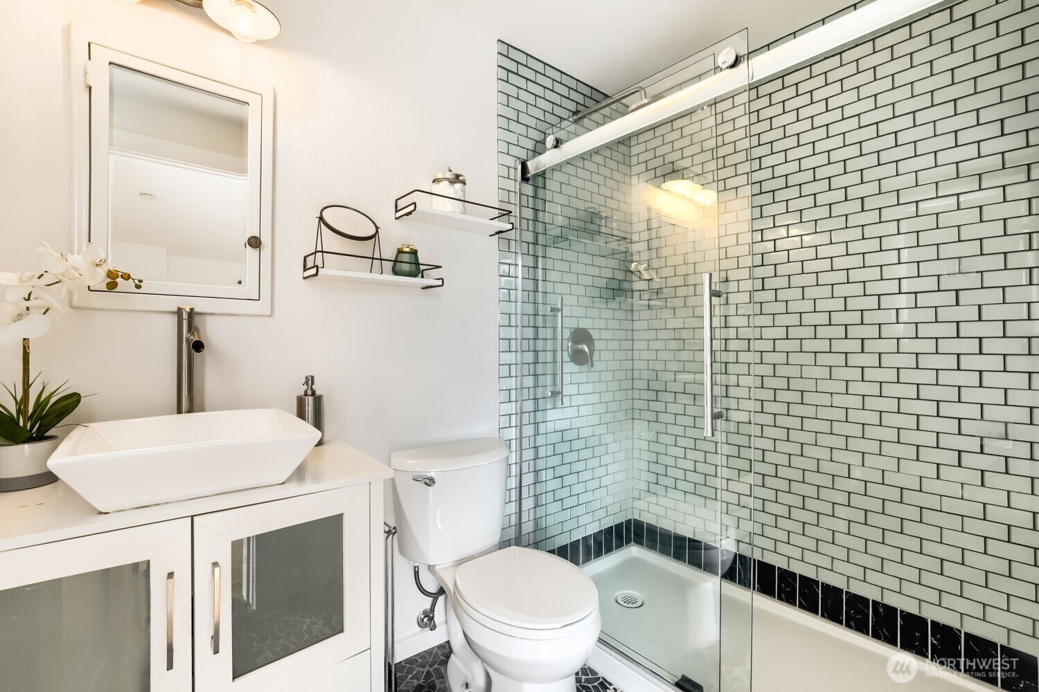 22414 18th Avenue SE, Bothell, WA 98021