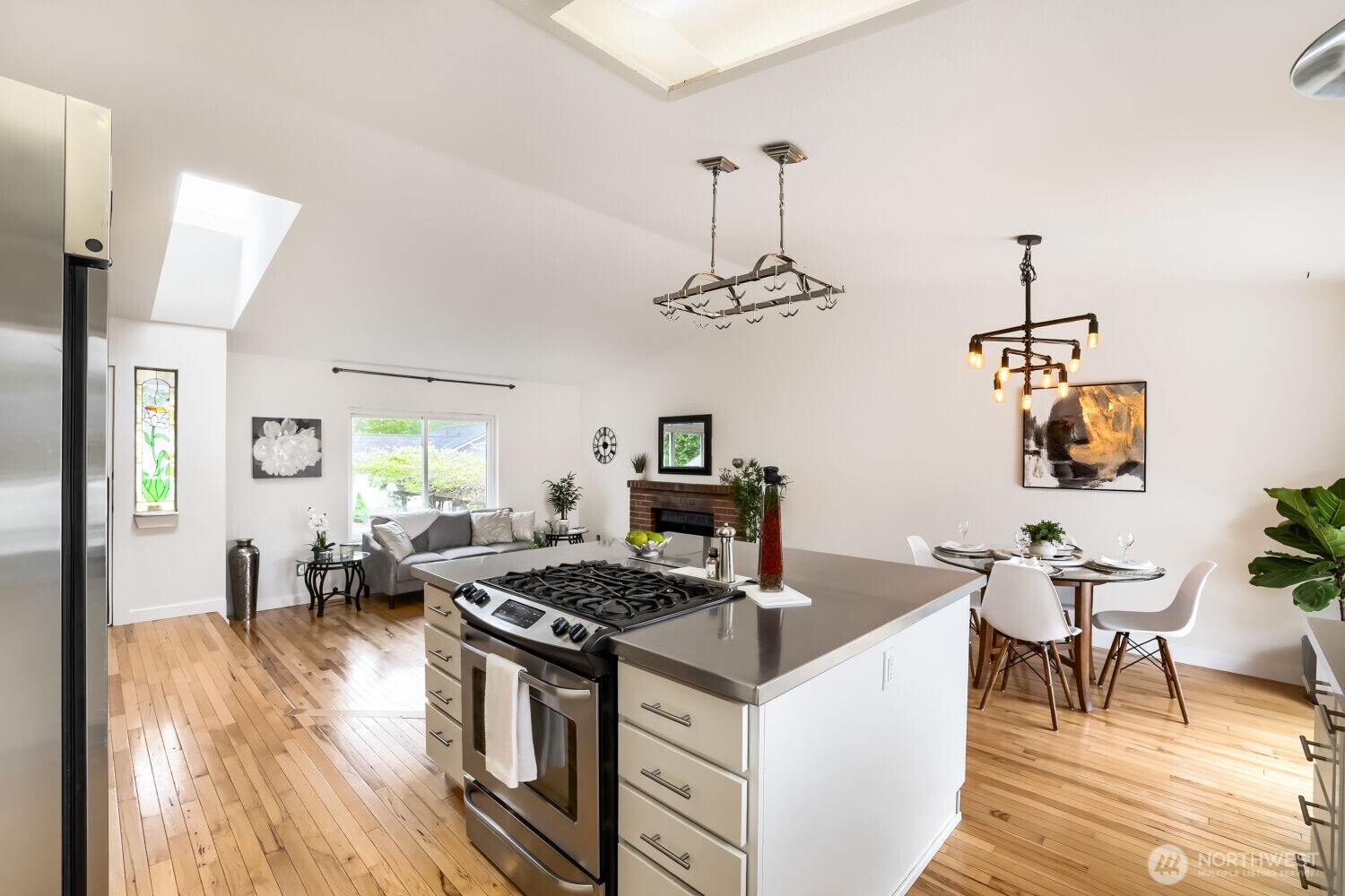 22414 18th Avenue SE, Bothell, WA 98021