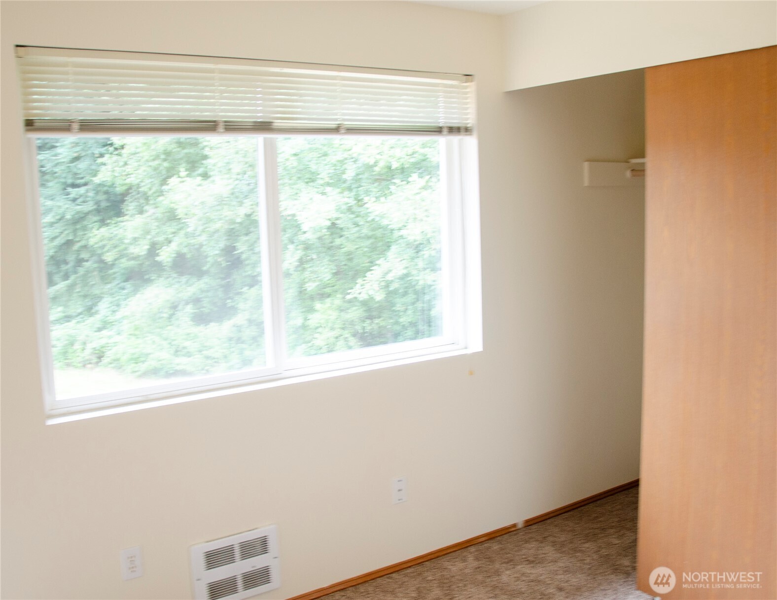 6305 Bob Galbreath Road , Clinton, WA 98236