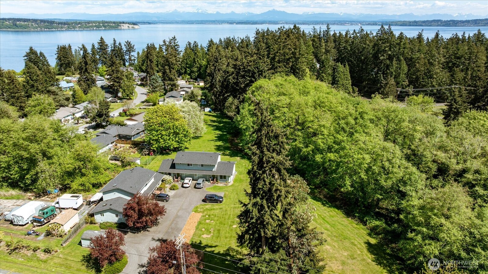 6305 Bob Galbreath Road , Clinton, WA 98236