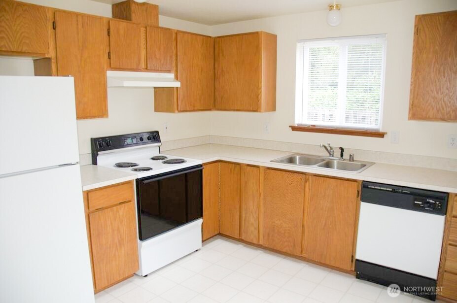 6305 Bob Galbreath Road , Clinton, WA 98236