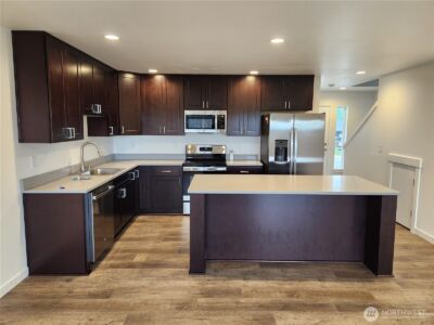 1012 Peach Road #A & B, Winlock, WA 98596 - Photo 5