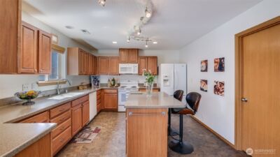 28843 213th Court SE, Kent, WA 98042 - Photo 10