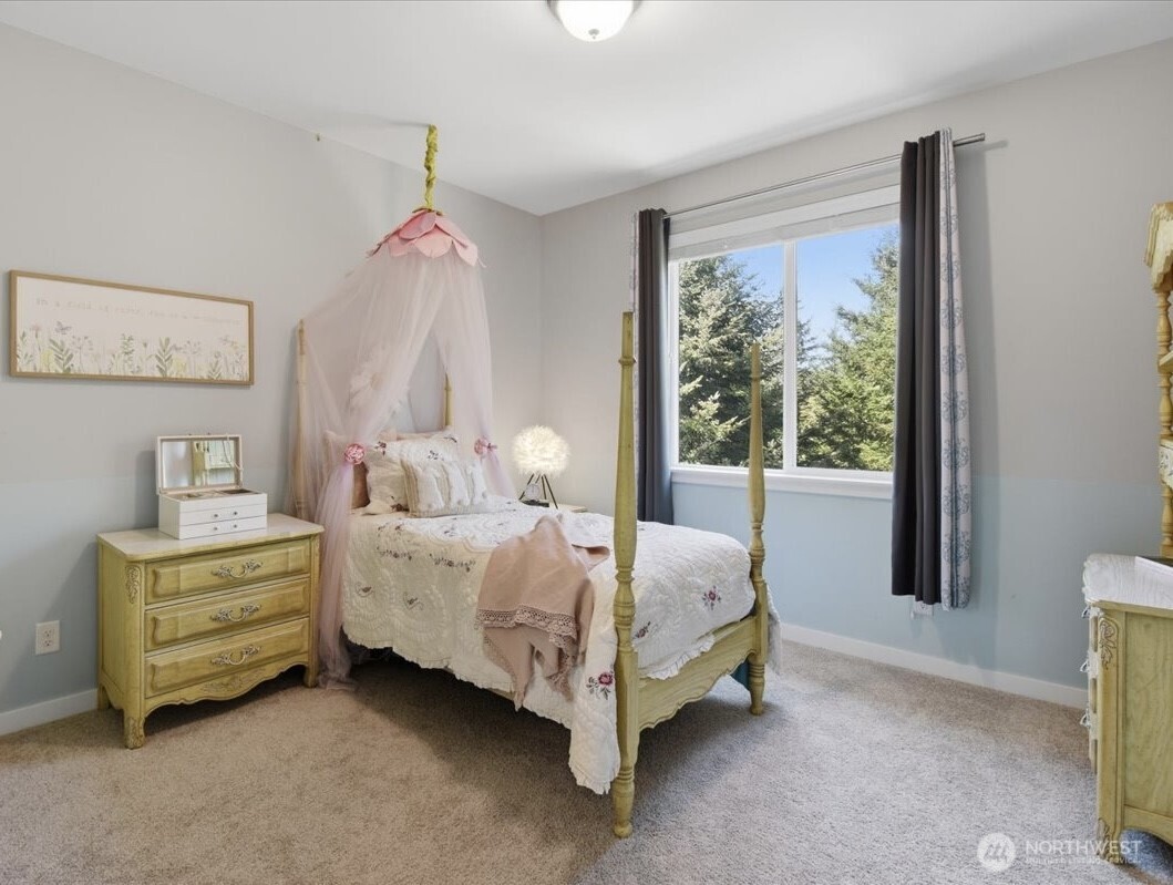 9125 Satterlee Avenue SE, Snoqualmie, WA 98065