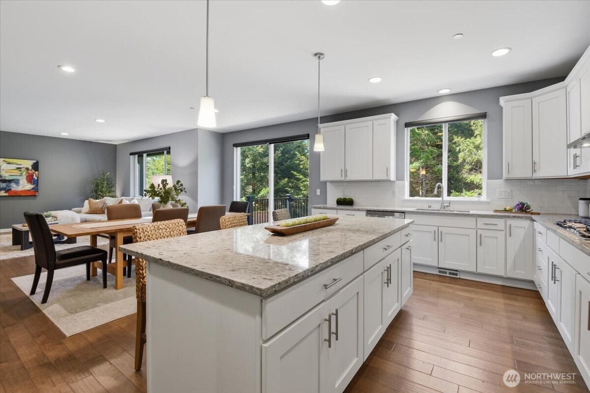 9125 Satterlee Avenue SE, Snoqualmie, WA 98065