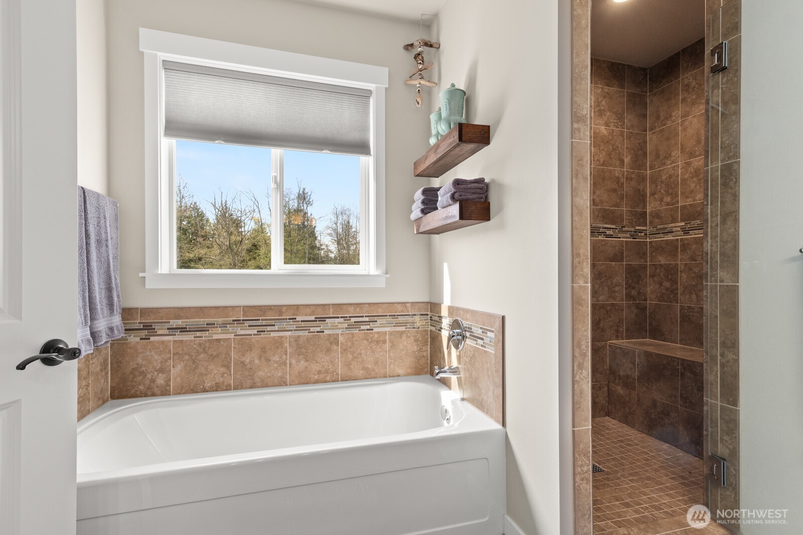 10916 Bay Meadows Lane , Burlington, WA 98233