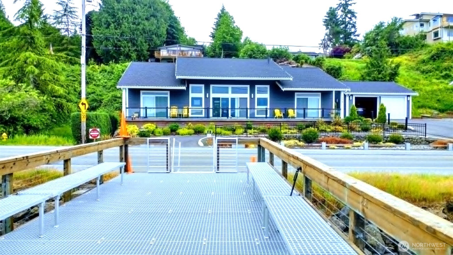 1253 Beach Drive E, Port Orchard, WA 98366