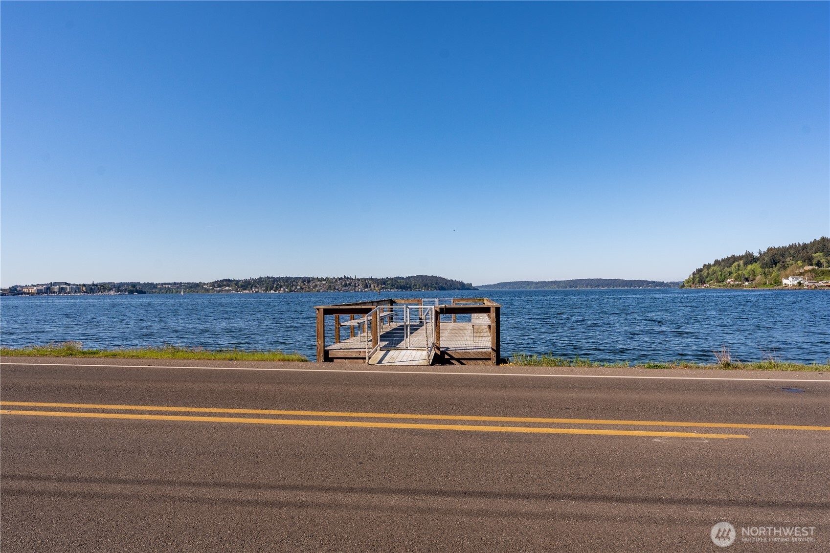 1253 Beach Drive E, Port Orchard, WA 98366