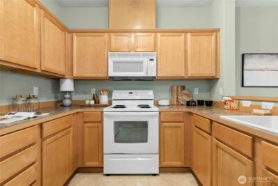 14915 38th Dr SE #II1033, Bothell, WA 98012 - Photo 7