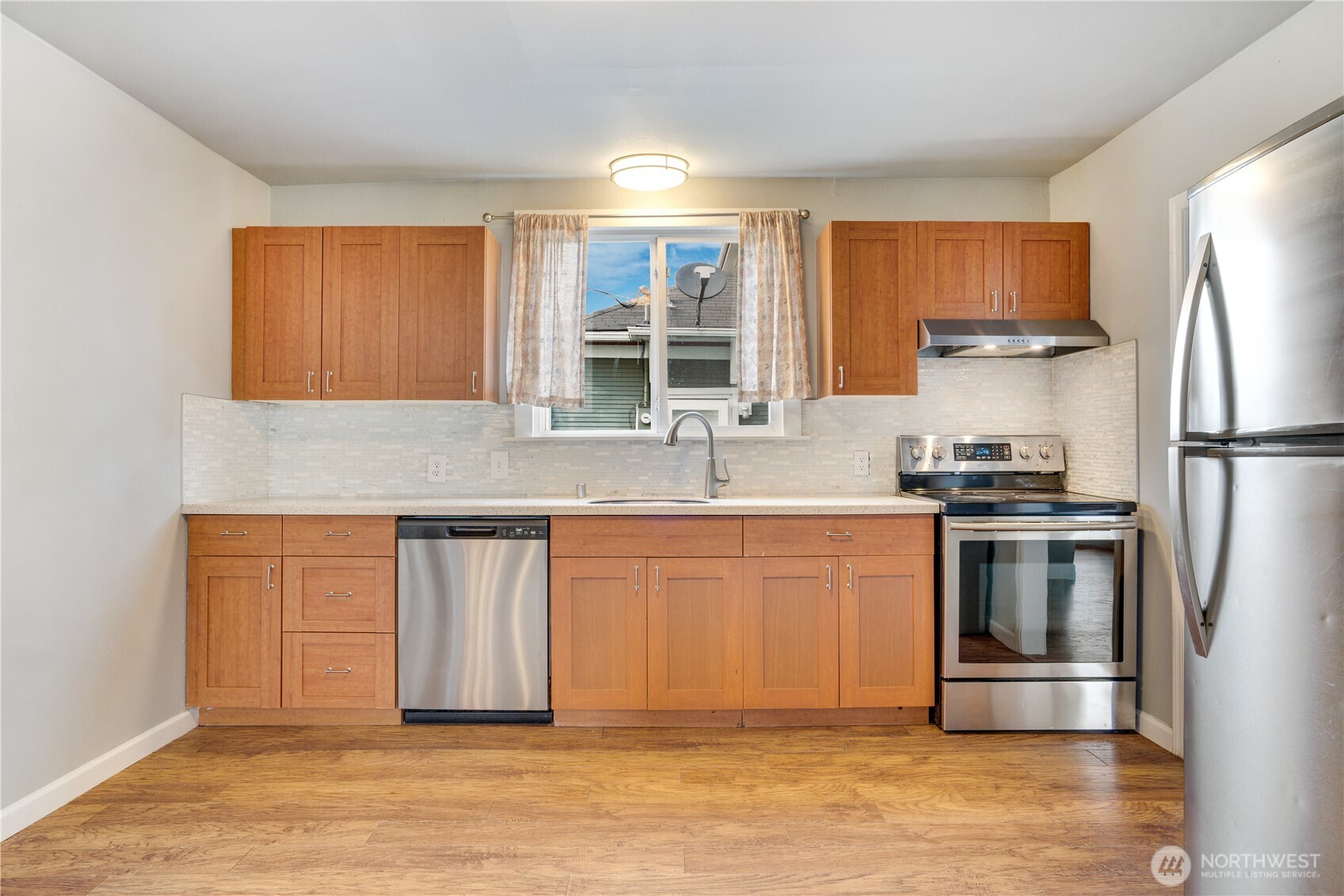5414 S Pine Street , Tacoma, WA 98409