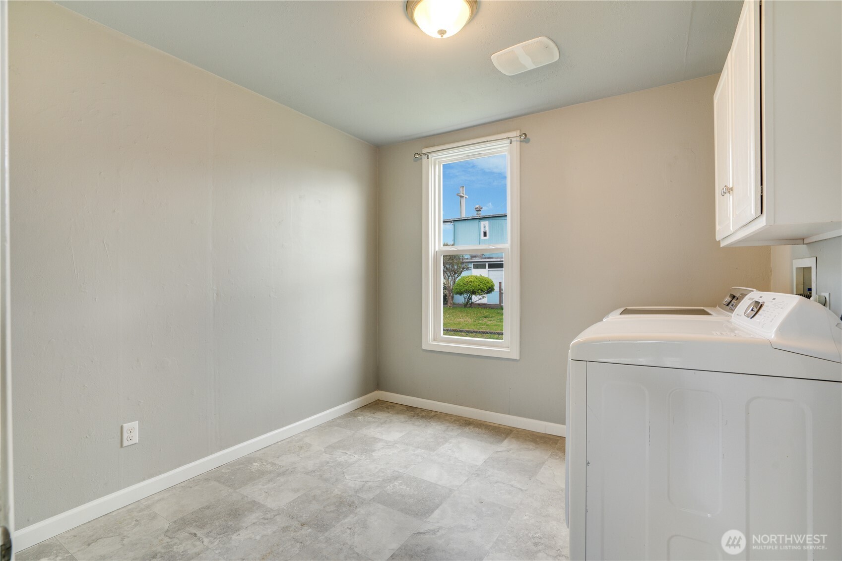 5414 S Pine Street , Tacoma, WA 98409