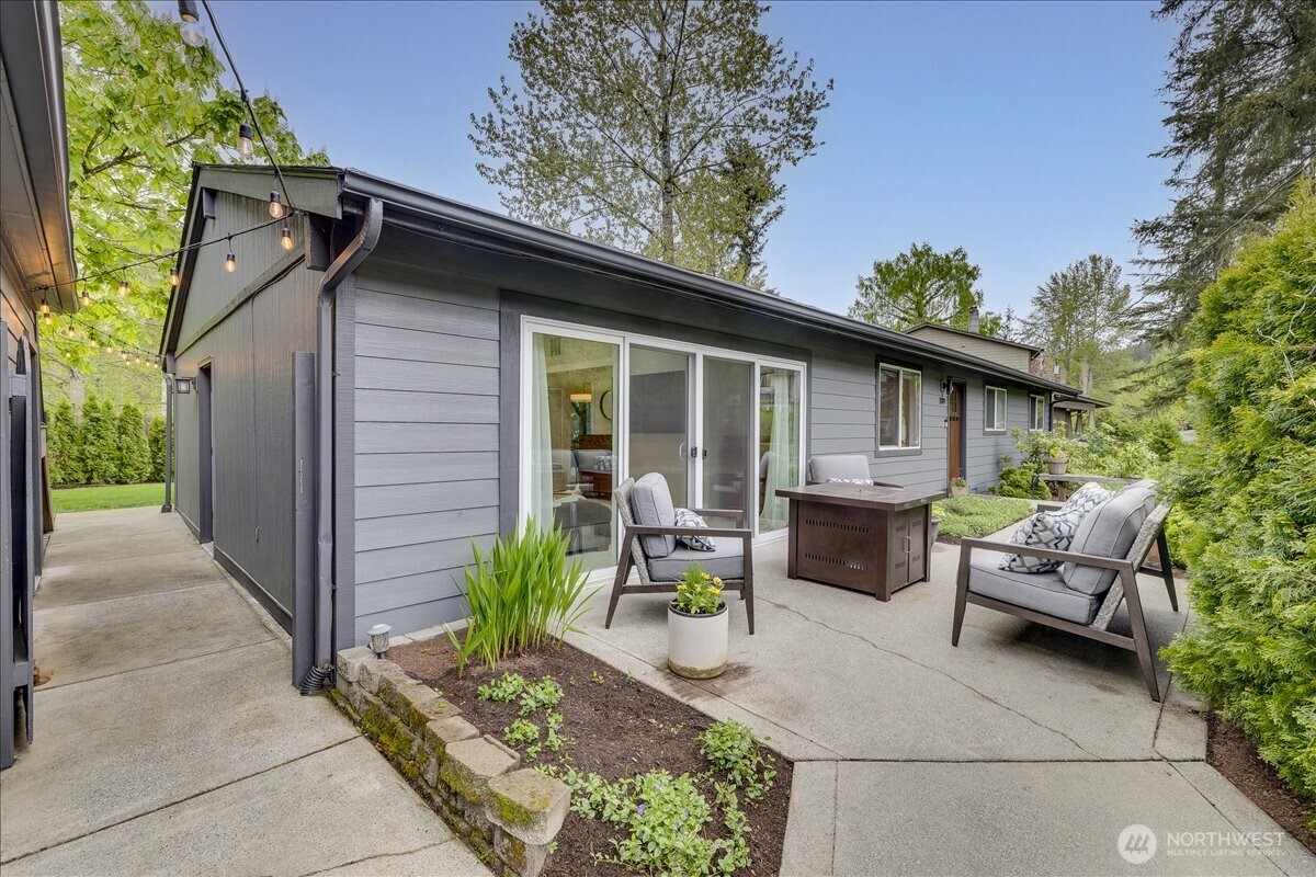 1109 Lewis Lane SE, Issaquah, WA 98027