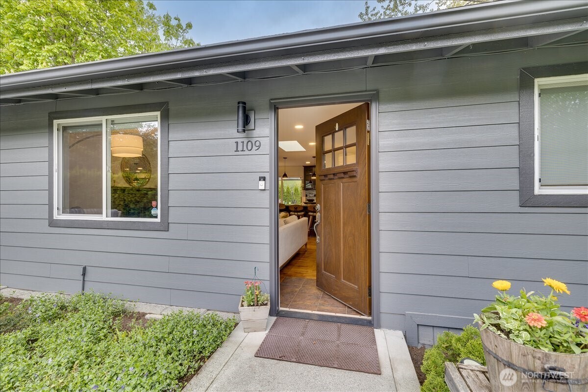 1109 Lewis Lane SE, Issaquah, WA 98027