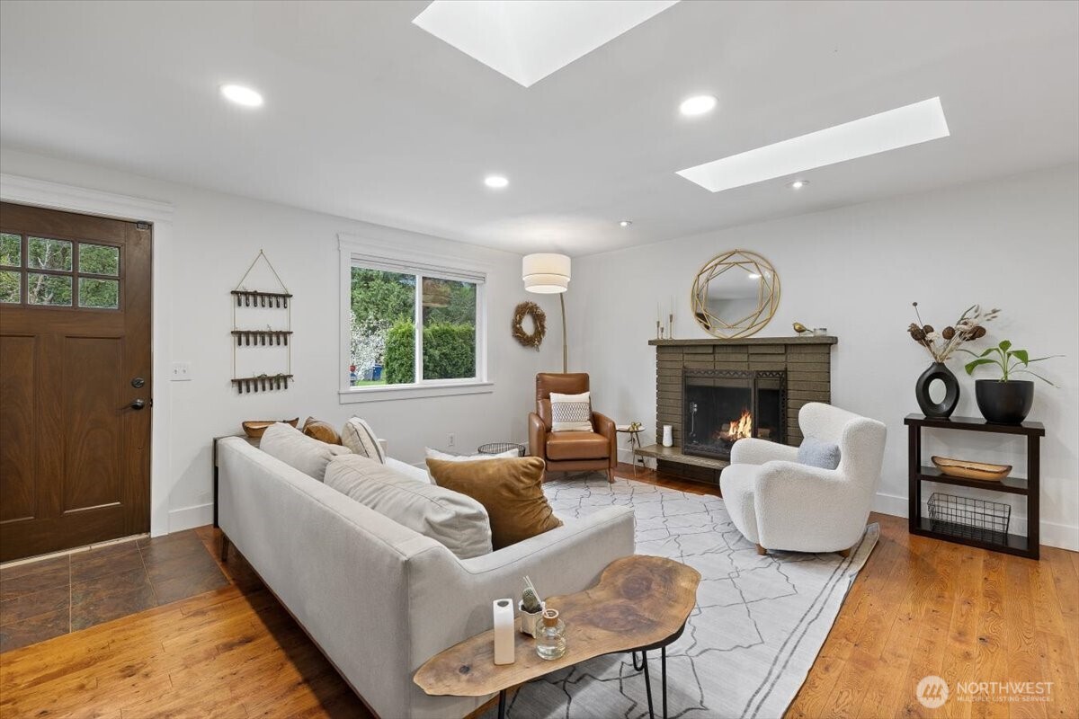 1109 Lewis Lane SE, Issaquah, WA 98027