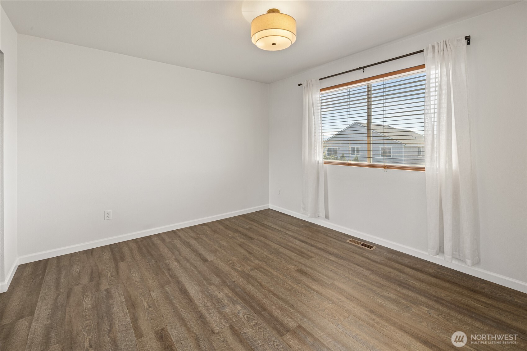 1702 E Hobert Avenue , Ellensburg, WA 98926