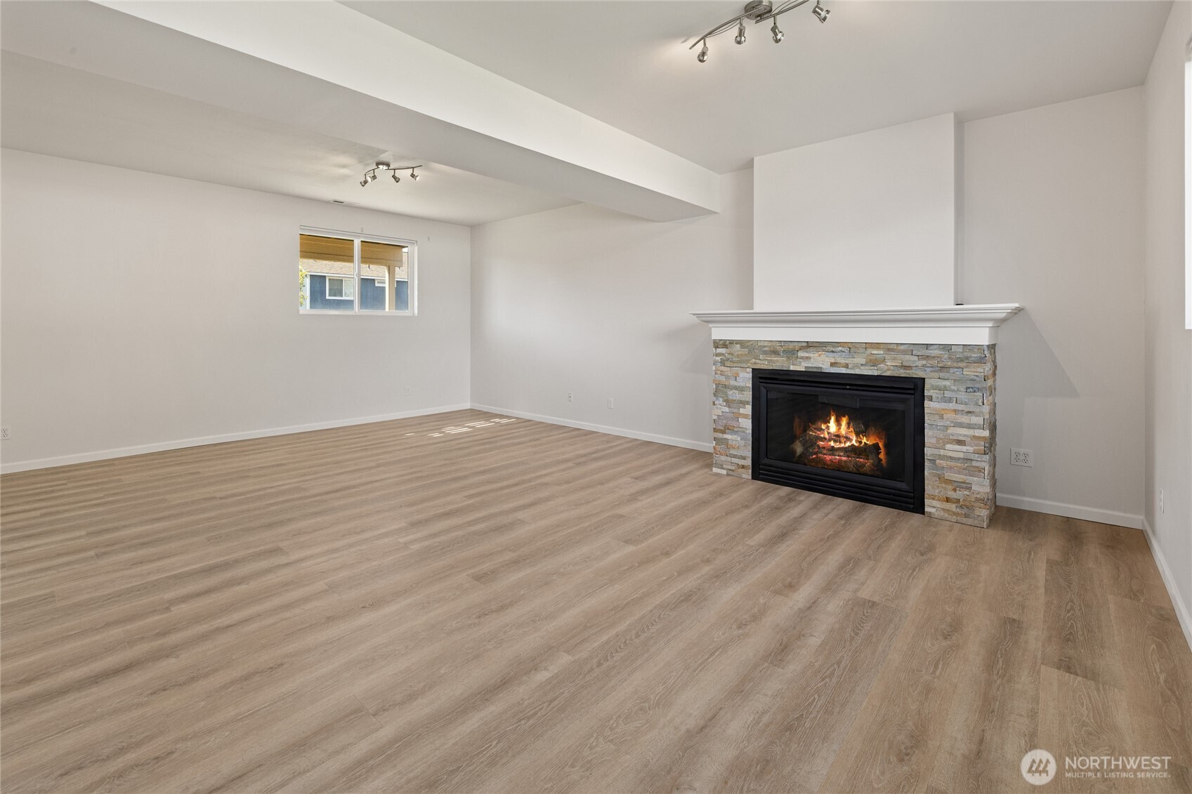 1702 E Hobert Avenue , Ellensburg, WA 98926