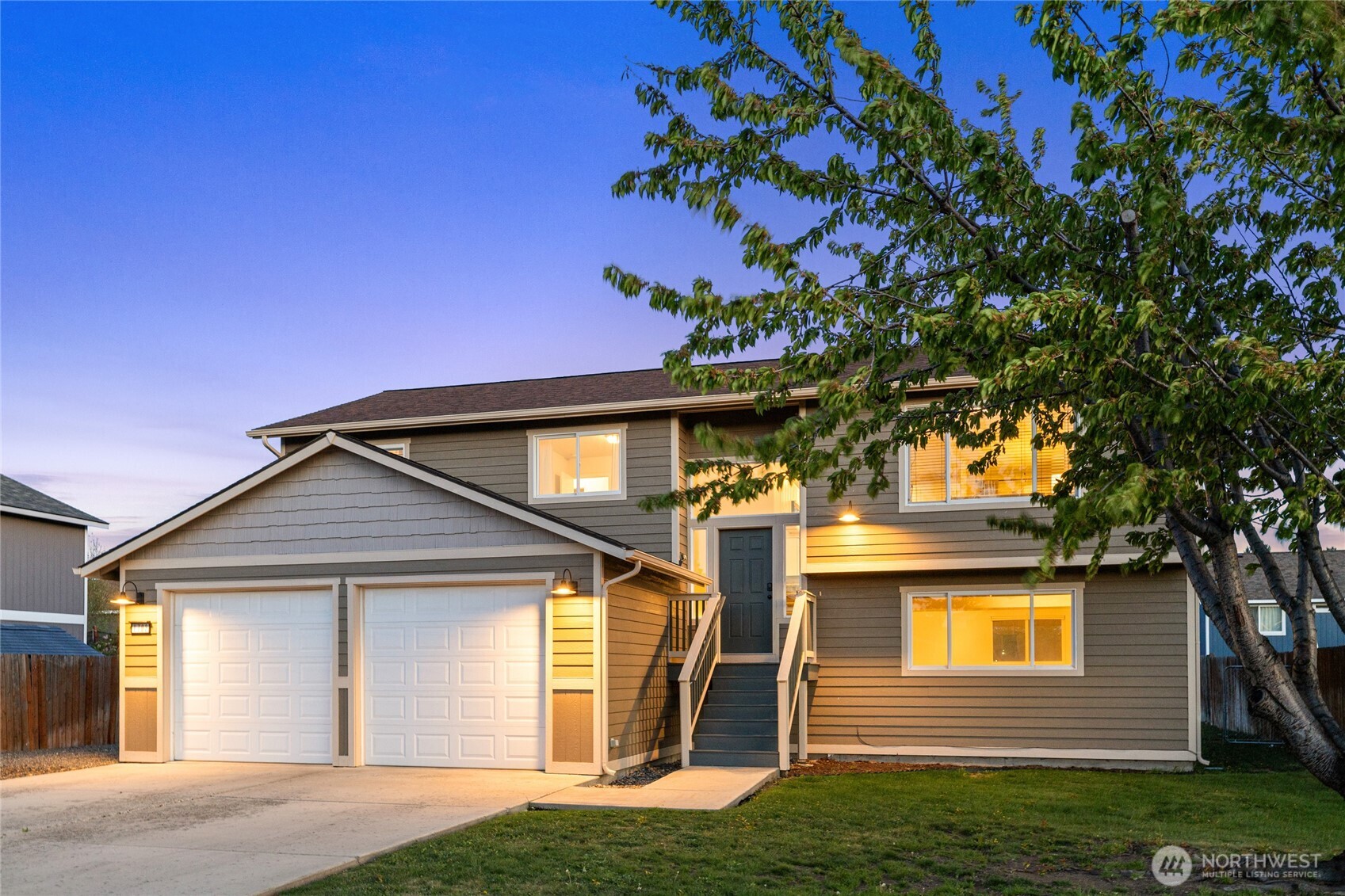 1702 E Hobert Avenue , Ellensburg, WA 98926