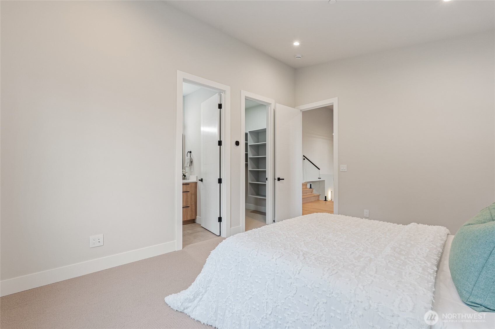 2423 129th Avenue SE, Bellevue, WA 98005