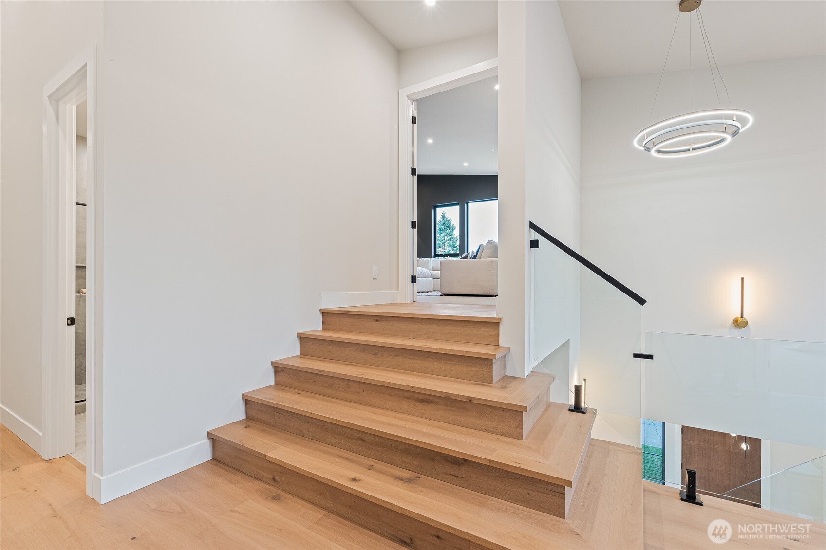 2423 129th Avenue SE, Bellevue, WA 98005