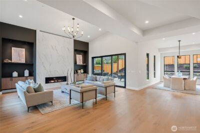 2423 129th Avenue SE, Bellevue, WA 98005 - Photo 3
