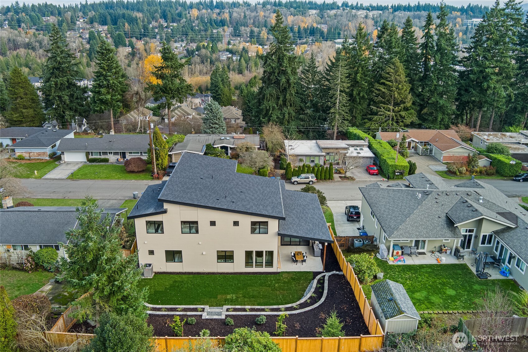2423 129th Avenue SE, Bellevue, WA 98005