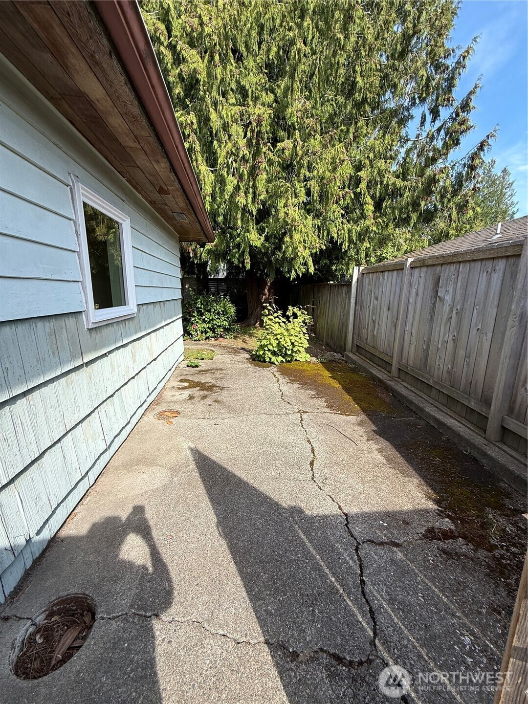 11810 19th Avenue SW, Burien, WA 98146