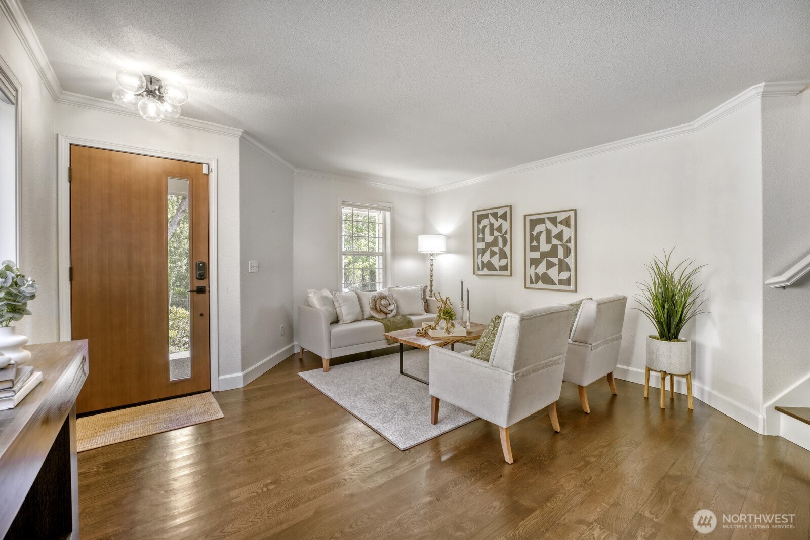 6551 17th Avenue SW, Seattle, WA 98106