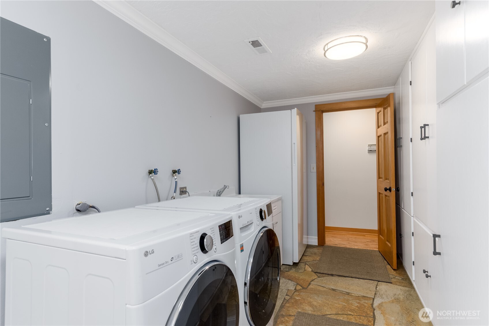 273702 Hwy 101 , Sequim, WA 98382