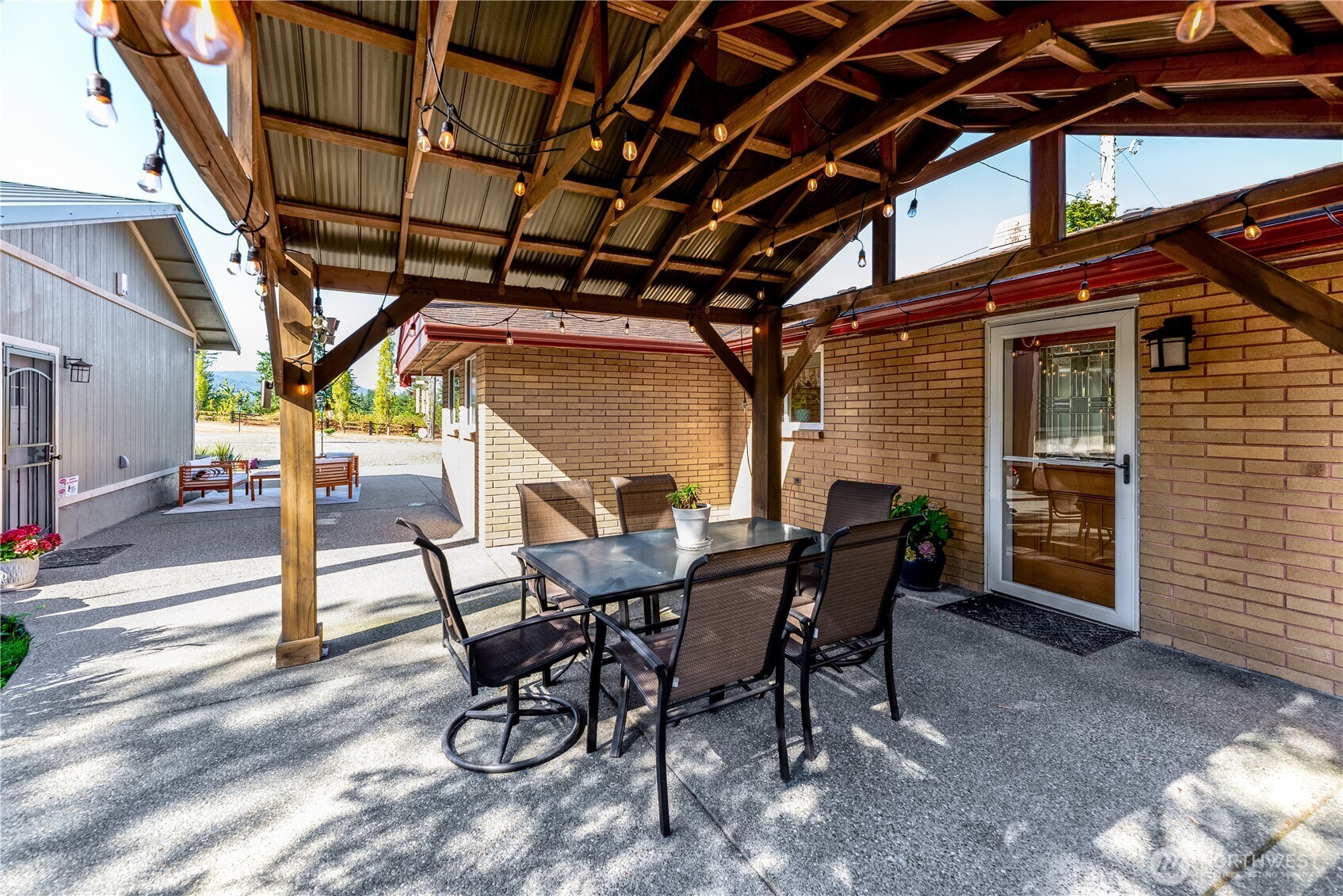 273702 Hwy 101 , Sequim, WA 98382
