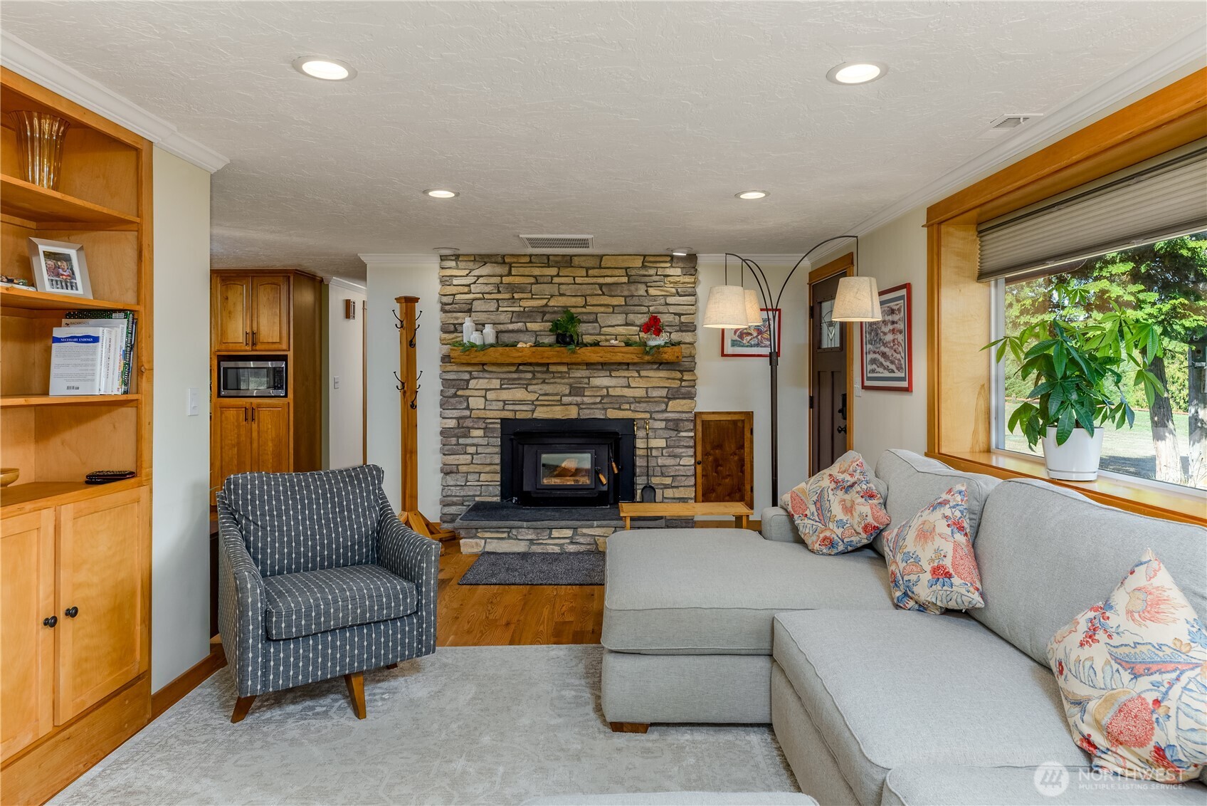 273702 Hwy 101 , Sequim, WA 98382