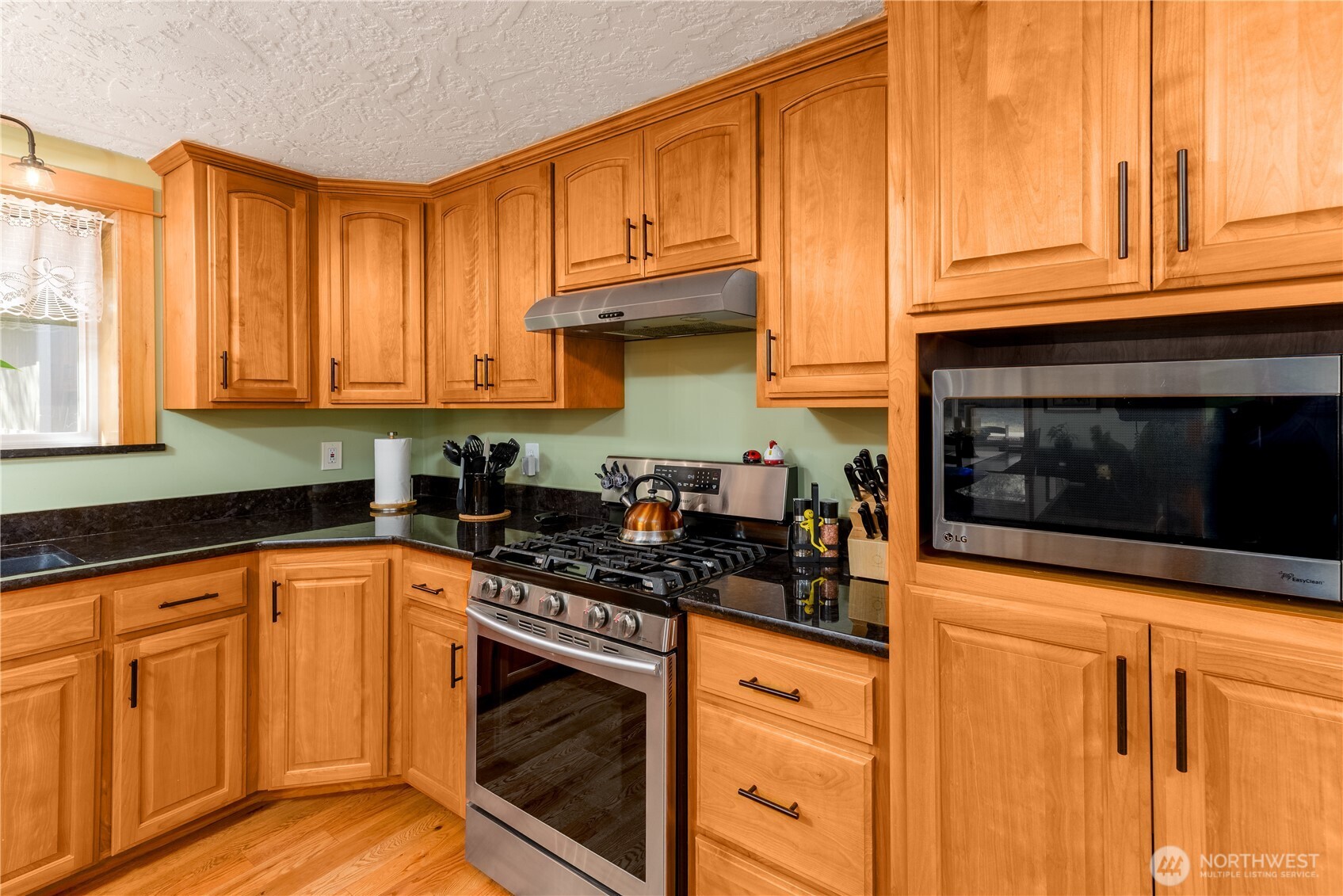 273702 Hwy 101 , Sequim, WA 98382