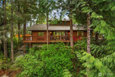 360 Kingsway W, Bremerton, WA 98312