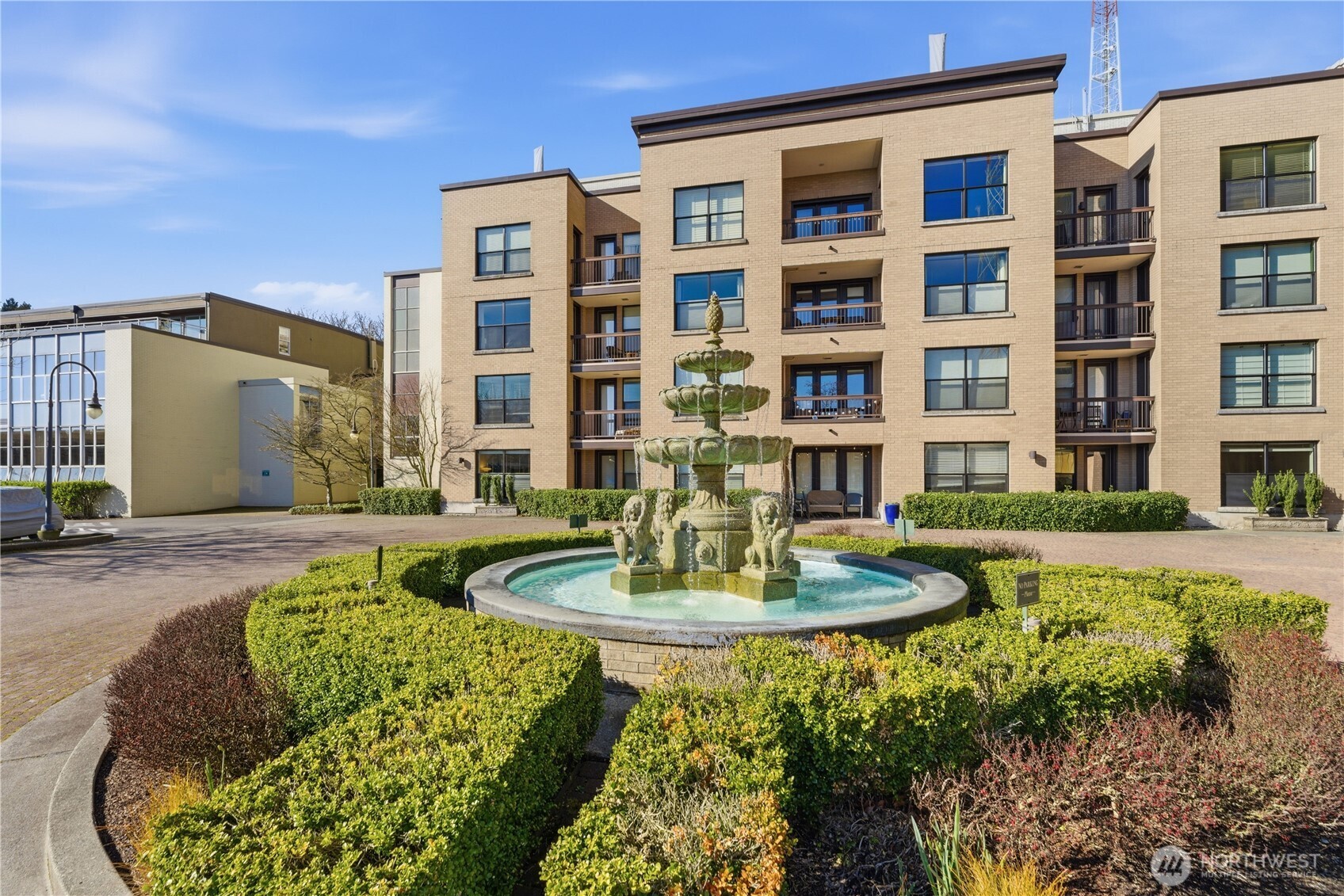 201 Galer Street #534, Seattle, WA 98109