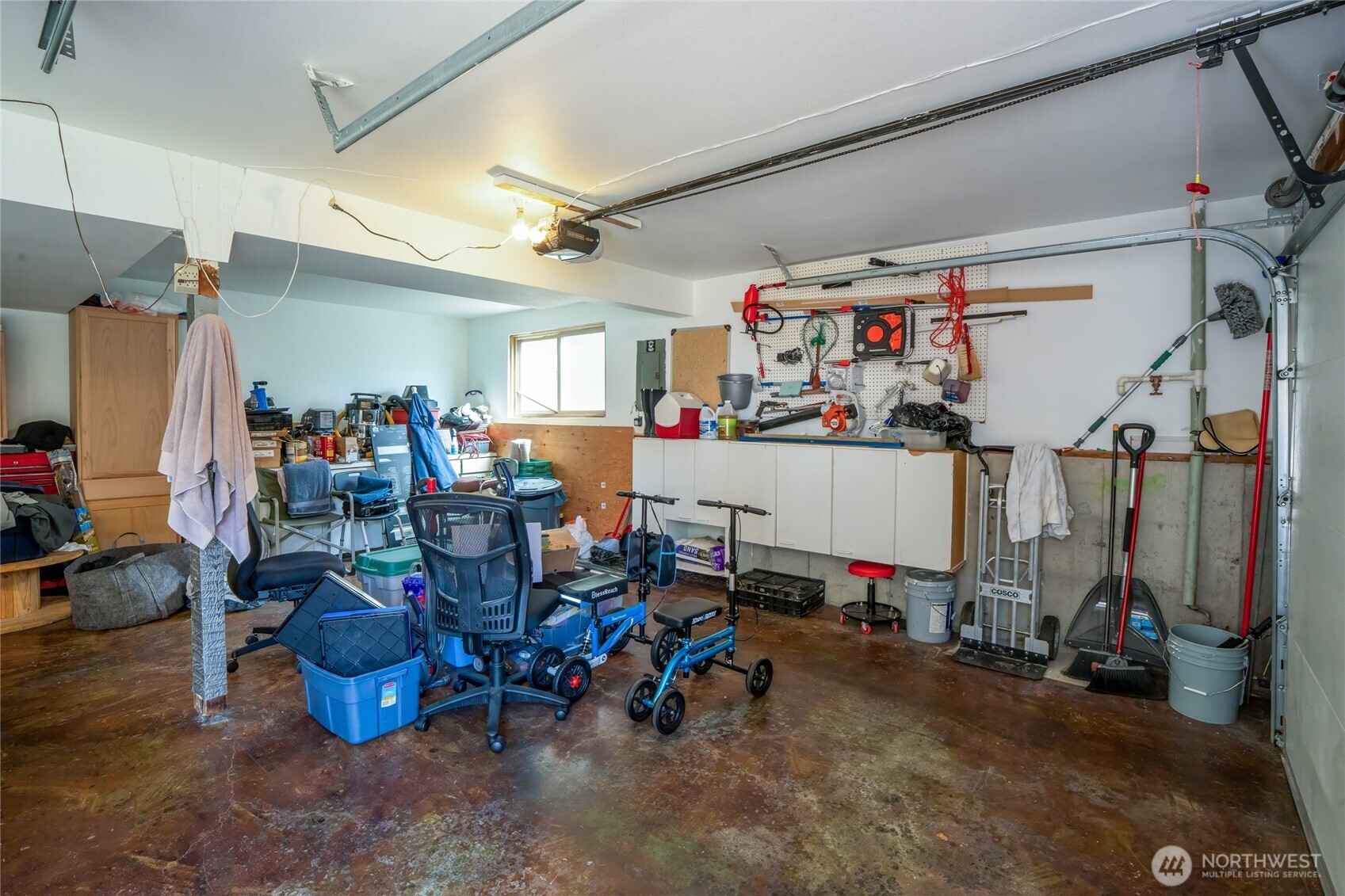 8303 55th Street W, University Place, WA 98467