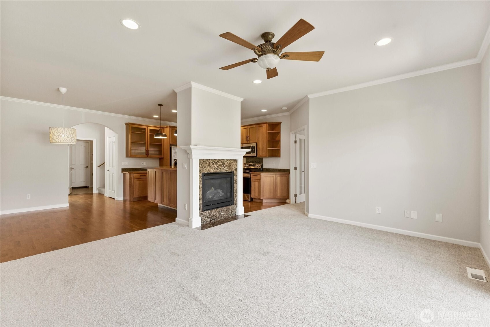 1149 Aaron Drive #B, Lynden, WA 98264