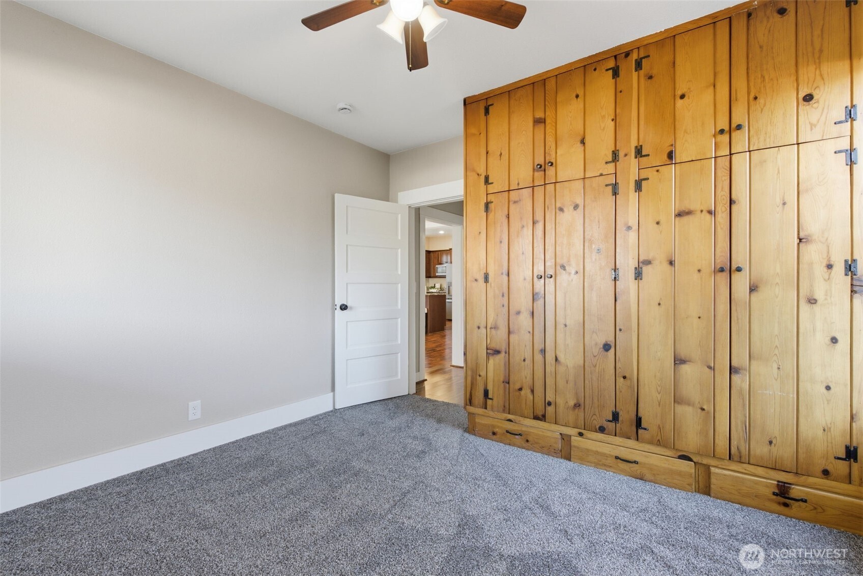 624 NE 2nd Avenue , Camas, WA 98607