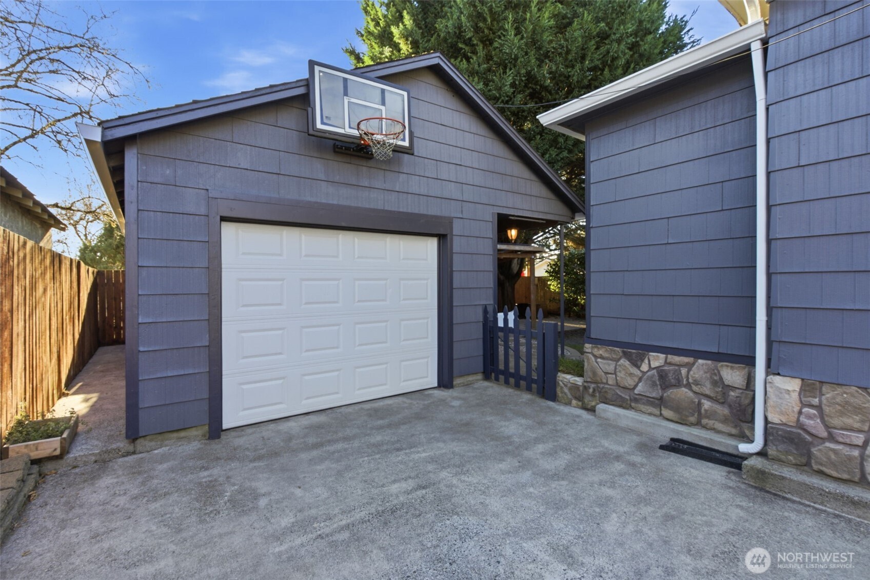 624 NE 2nd Avenue , Camas, WA 98607