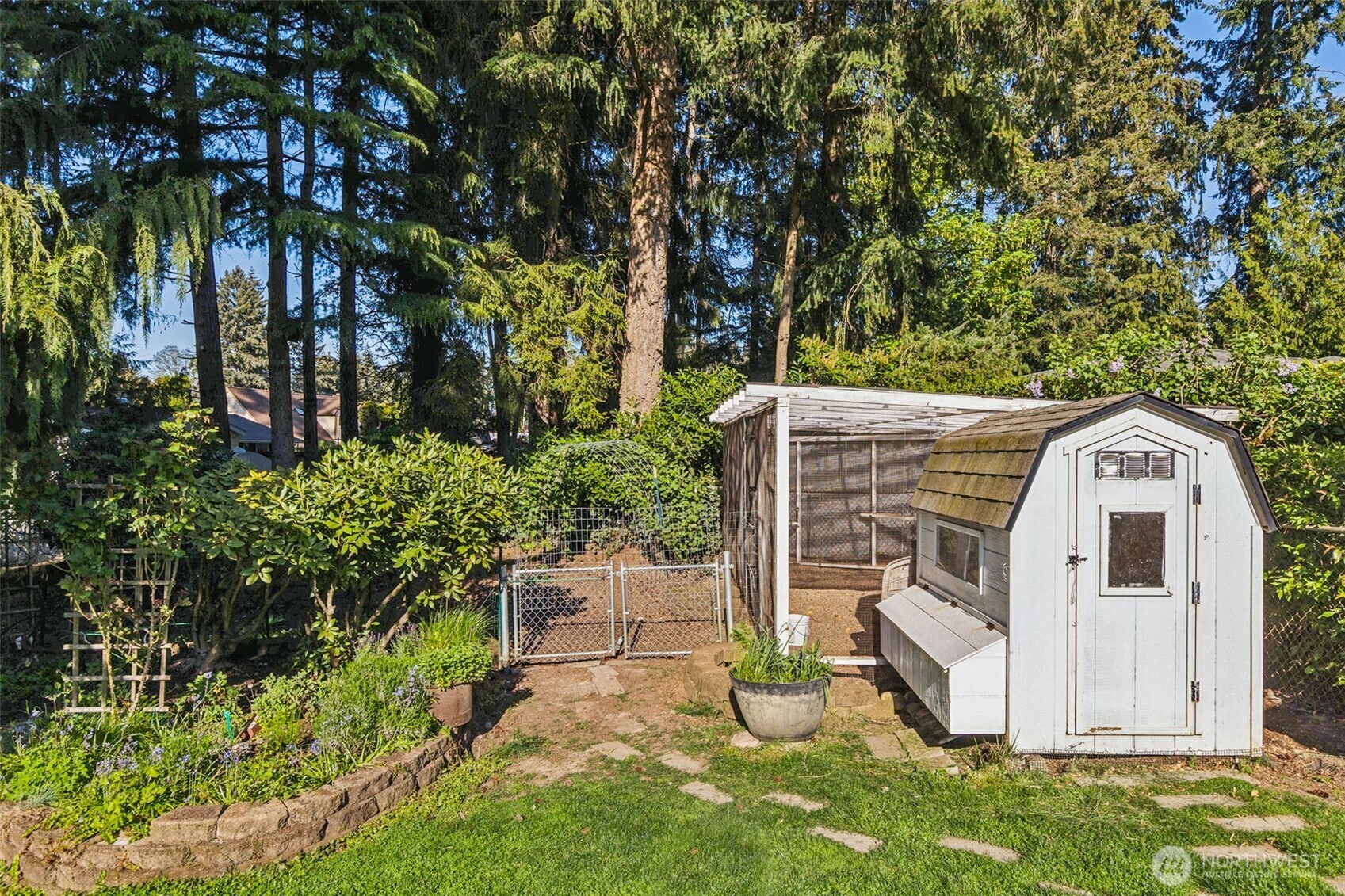 6816 4th Way SE, Lacey, WA 98503