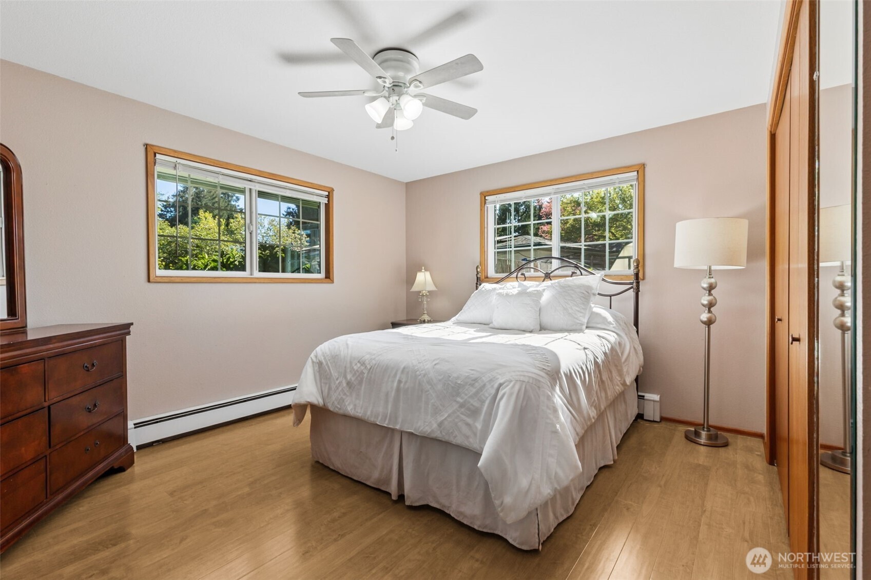 6816 4th Way SE, Lacey, WA 98503