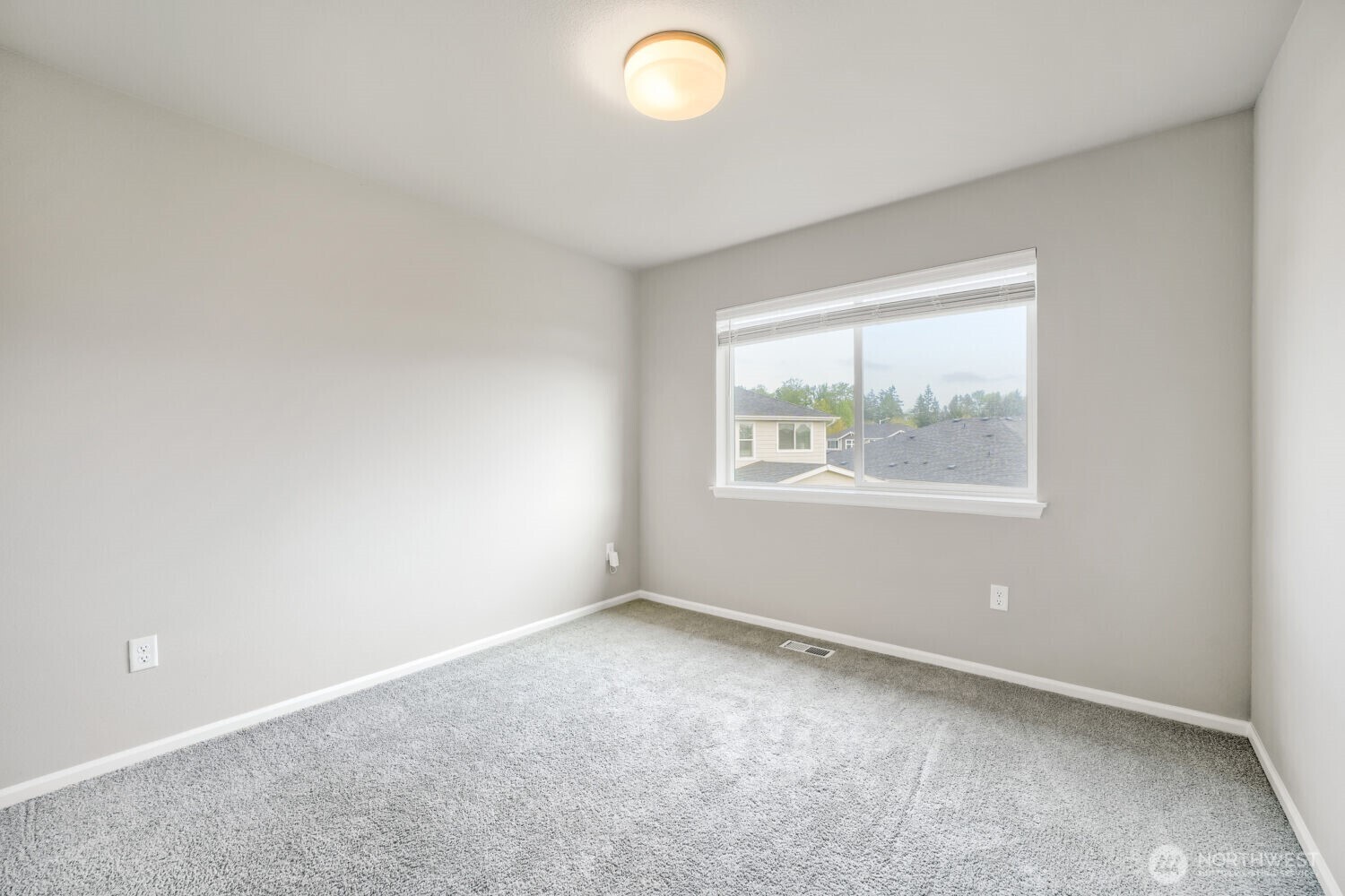 17326 129th Avenue E, Puyallup, WA 98374