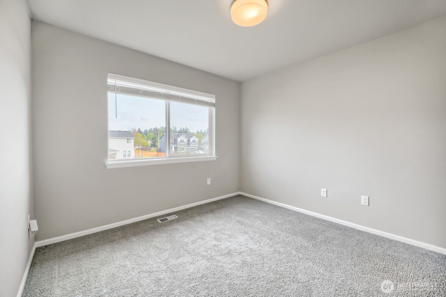 17326 129th Avenue E, Puyallup, WA 98374