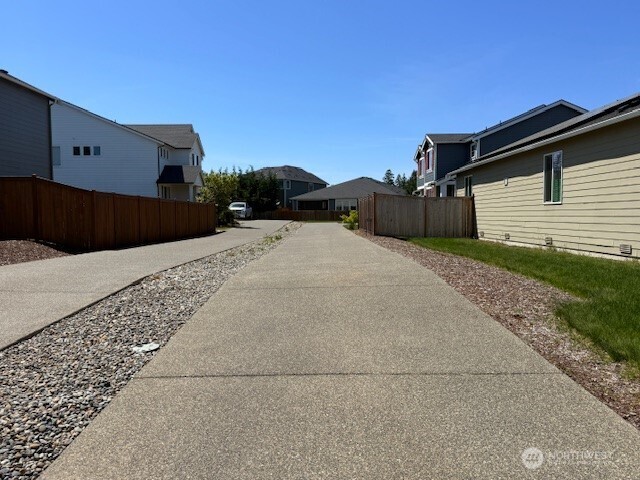 17326 129th Avenue E, Puyallup, WA 98374