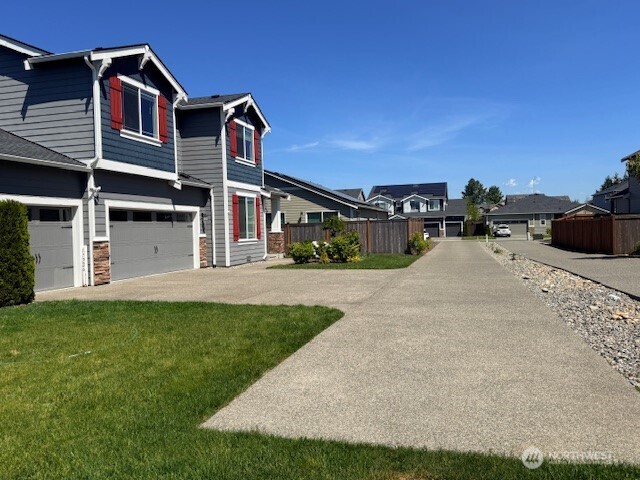 17326 129th Avenue E, Puyallup, WA 98374