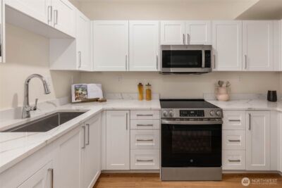 19221 SE 25th Street , Sammamish, WA 98075 - Photo 31